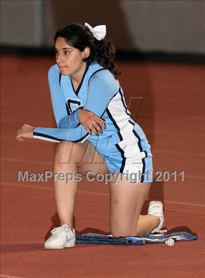 Thumbnail 2 in Muir vs. Crescenta Valley photogallery.