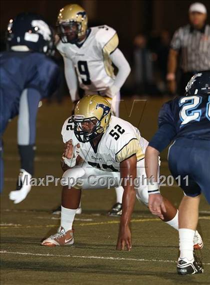 Thumbnail 3 in Muir vs. Crescenta Valley photogallery.