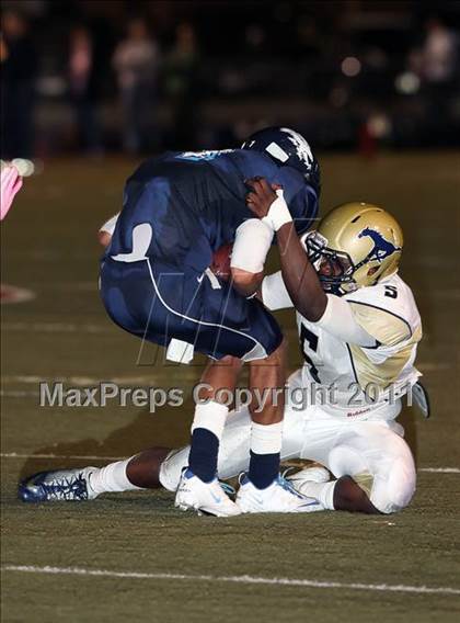 Thumbnail 1 in Muir vs. Crescenta Valley photogallery.