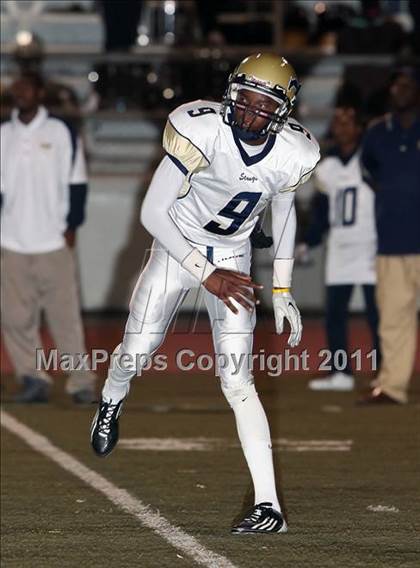 Thumbnail 1 in Muir vs. Crescenta Valley photogallery.