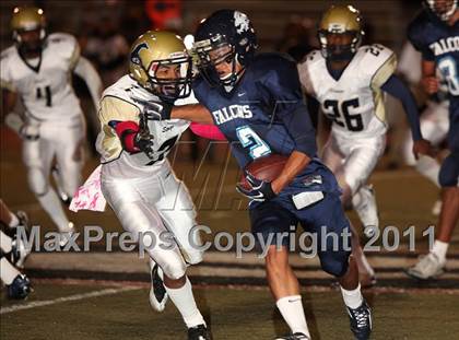 Thumbnail 3 in Muir vs. Crescenta Valley photogallery.
