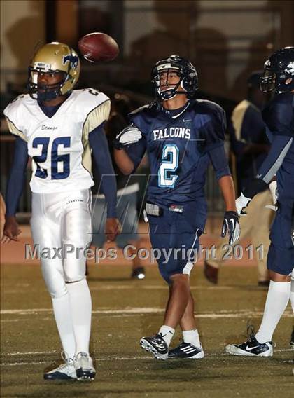 Thumbnail 3 in Muir vs. Crescenta Valley photogallery.