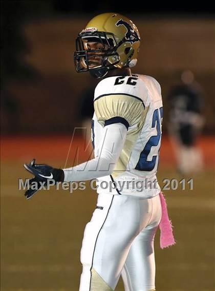Thumbnail 1 in Muir vs. Crescenta Valley photogallery.