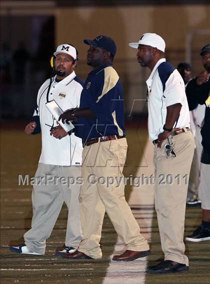 Thumbnail 2 in Muir vs. Crescenta Valley photogallery.