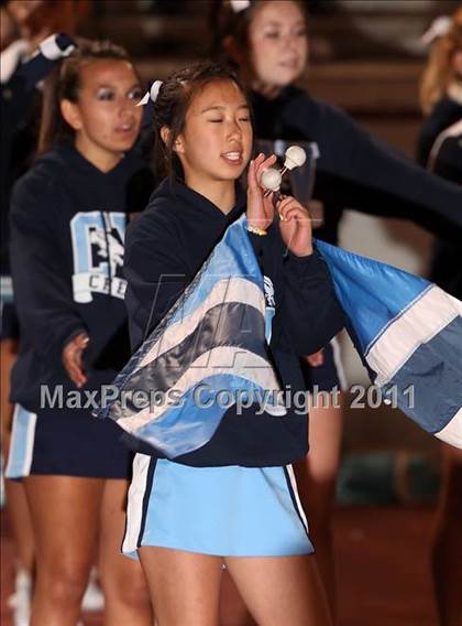 Thumbnail 1 in Muir vs. Crescenta Valley photogallery.