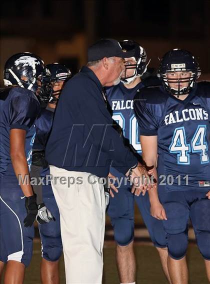 Thumbnail 2 in Muir vs. Crescenta Valley photogallery.