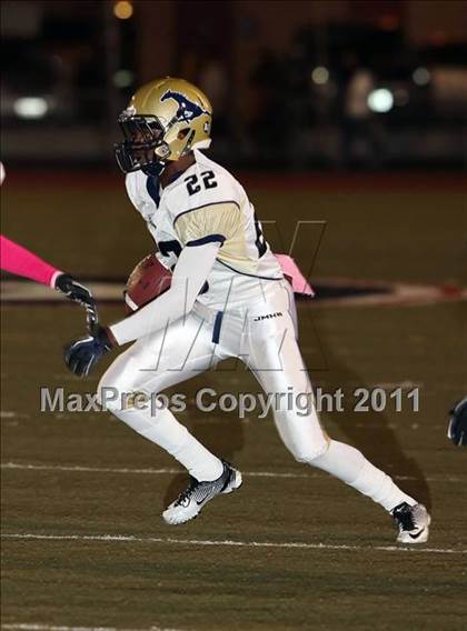 Thumbnail 1 in Muir vs. Crescenta Valley photogallery.