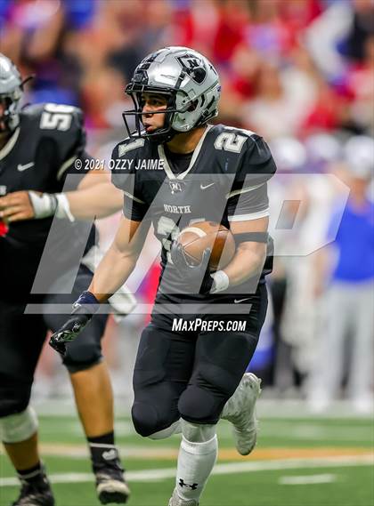 Thumbnail 3 in Westlake vs. Pharr-San Juan-Alamo North (UIL 6A D2 Regional Playoff) photogallery.