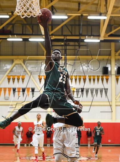 Thumbnail 3 in St. Patrick-St. Vincent vs. Salesian College Preparatory (CIF NCS D4 Final) photogallery.