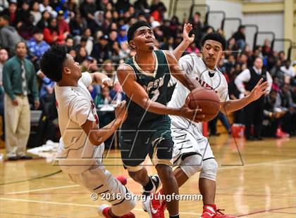 Thumbnail 3 in St. Patrick-St. Vincent vs. Salesian College Preparatory (CIF NCS D4 Final) photogallery.