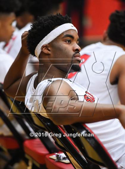 Thumbnail 3 in St. Patrick-St. Vincent vs. Salesian College Preparatory (CIF NCS D4 Final) photogallery.
