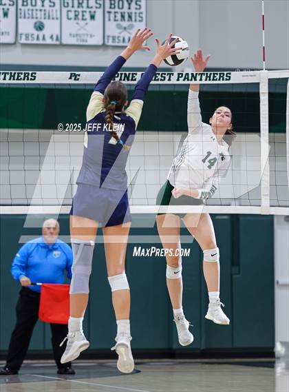 Thumbnail 1 in Calvary Christian vs Pine Crest (FHSAA 3A-13 Semifinal) photogallery.