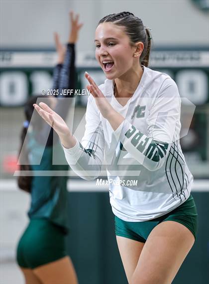 Thumbnail 2 in Calvary Christian vs Pine Crest (FHSAA 3A-13 Semifinal) photogallery.