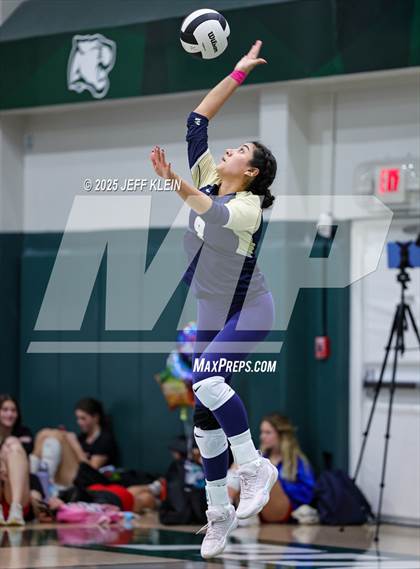 Thumbnail 1 in Calvary Christian vs Pine Crest (FHSAA 3A-13 Semifinal) photogallery.