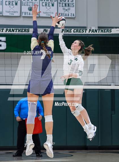 Thumbnail 3 in Calvary Christian vs Pine Crest (FHSAA 3A-13 Semifinal) photogallery.