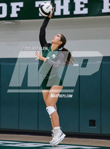 Thumbnail 3 in Calvary Christian vs Pine Crest (FHSAA 3A-13 Semifinal) photogallery.