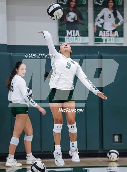 Thumbnail 3 in Calvary Christian vs Pine Crest (FHSAA 3A-13 Semifinal) photogallery.