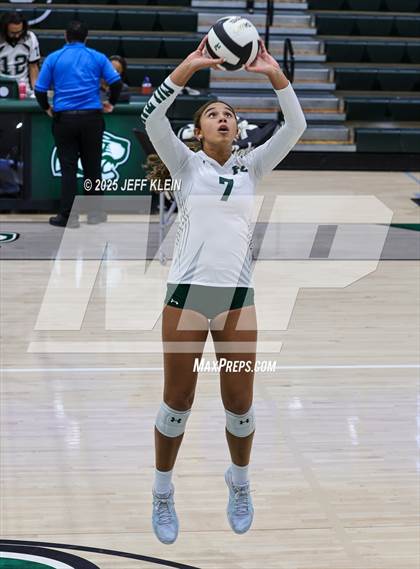 Thumbnail 2 in Calvary Christian vs Pine Crest (FHSAA 3A-13 Semifinal) photogallery.