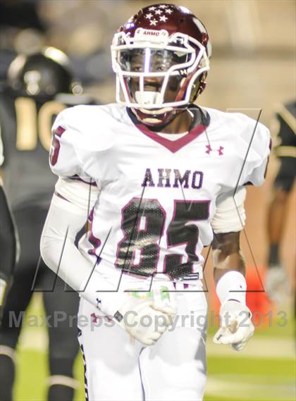 Thumbnail 1 in Wylie vs South Oak Cliff (UIL 4A Regional Playoff) photogallery.