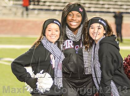 Thumbnail 3 in Wylie vs South Oak Cliff (UIL 4A Regional Playoff) photogallery.