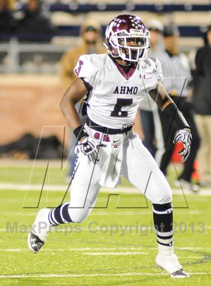 Thumbnail 3 in Wylie vs South Oak Cliff (UIL 4A Regional Playoff) photogallery.