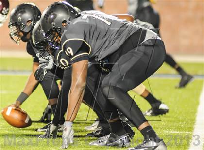Thumbnail 2 in Wylie vs South Oak Cliff (UIL 4A Regional Playoff) photogallery.