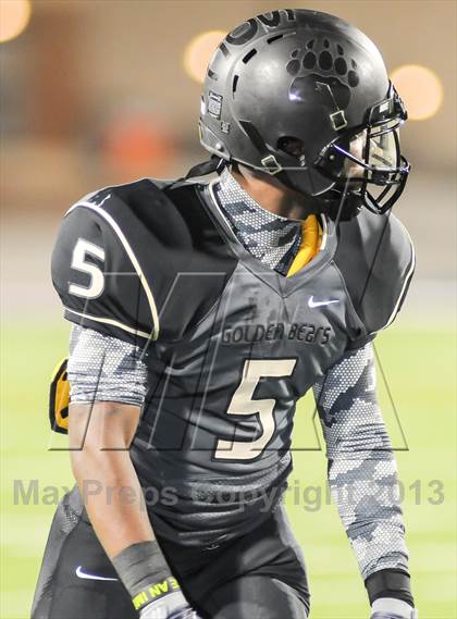Thumbnail 1 in Wylie vs South Oak Cliff (UIL 4A Regional Playoff) photogallery.