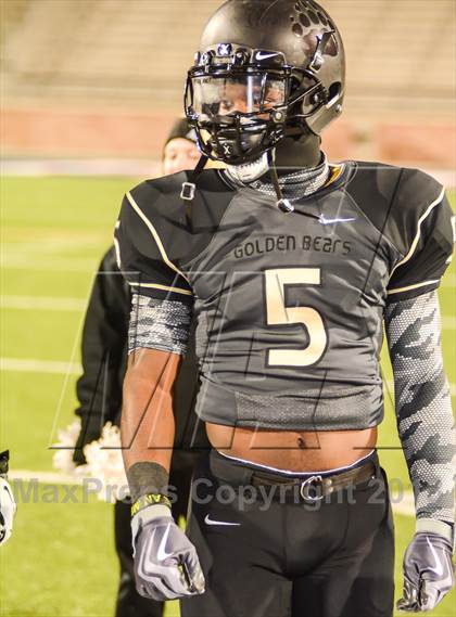 Thumbnail 3 in Wylie vs South Oak Cliff (UIL 4A Regional Playoff) photogallery.