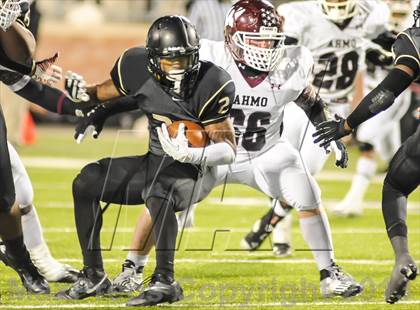 Thumbnail 2 in Wylie vs South Oak Cliff (UIL 4A Regional Playoff) photogallery.