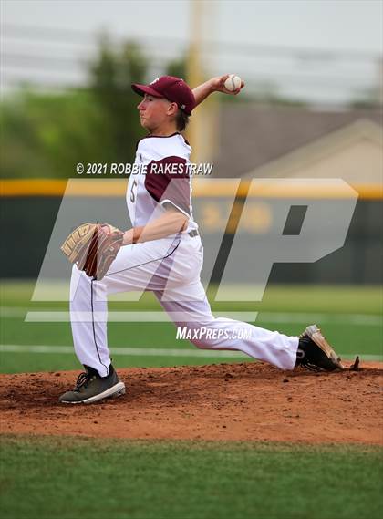 Thumbnail 3 in Tyler Legacy @ Mesquite photogallery.