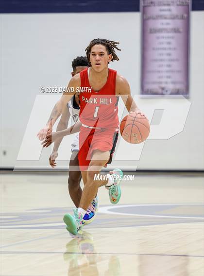 Thumbnail 3 in Park Hill vs Lee's Summit West - 810 Varsity Showcase photogallery.