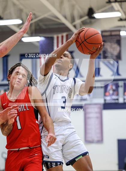 Thumbnail 3 in Park Hill vs Lee's Summit West - 810 Varsity Showcase photogallery.