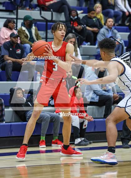 Thumbnail 1 in Park Hill vs Lee's Summit West - 810 Varsity Showcase photogallery.