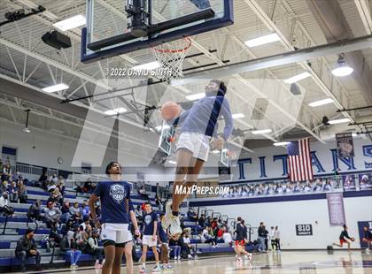Thumbnail 2 in Park Hill vs Lee's Summit West - 810 Varsity Showcase photogallery.