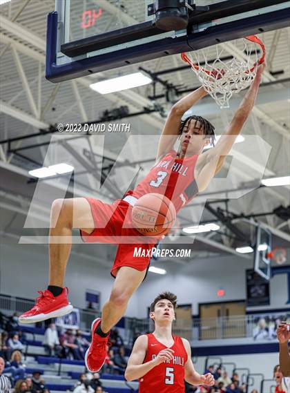 Thumbnail 2 in Park Hill vs Lee's Summit West - 810 Varsity Showcase photogallery.