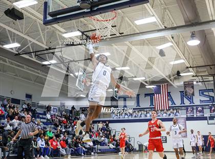Thumbnail 1 in Park Hill vs Lee's Summit West - 810 Varsity Showcase photogallery.