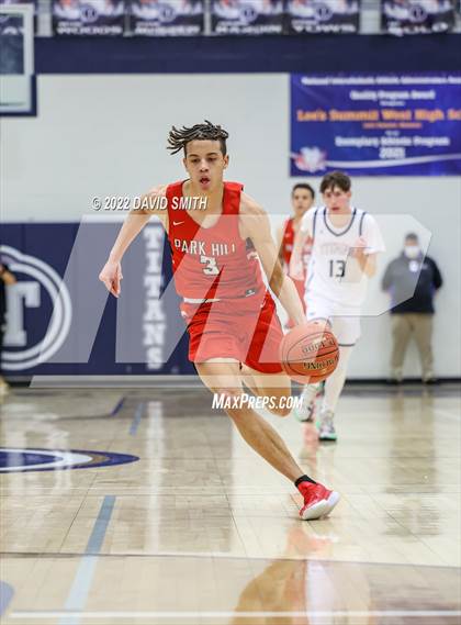 Thumbnail 2 in Park Hill vs Lee's Summit West - 810 Varsity Showcase photogallery.