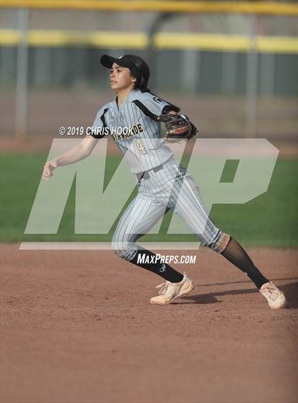 Thumbnail 1 in Marana vs. Vista Grande photogallery.