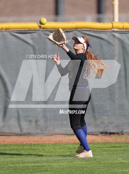 Thumbnail 3 in Marana vs. Vista Grande photogallery.