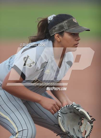 Thumbnail 3 in Marana vs. Vista Grande photogallery.