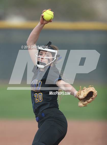 Thumbnail 2 in Marana vs. Vista Grande photogallery.