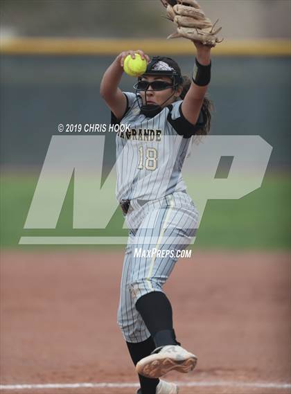 Thumbnail 2 in Marana vs. Vista Grande photogallery.