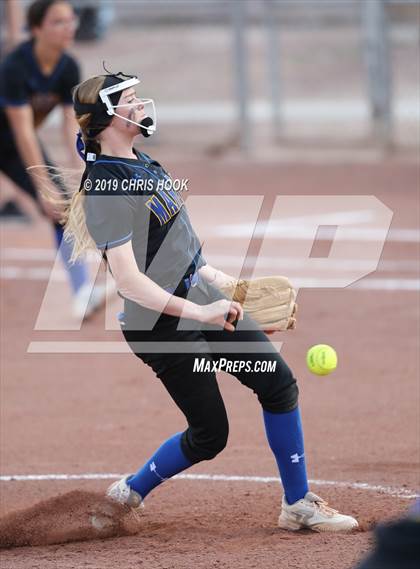 Thumbnail 2 in Marana vs. Vista Grande photogallery.