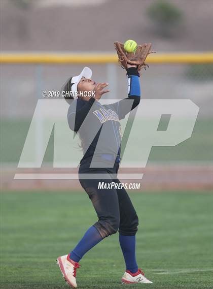 Thumbnail 2 in Marana vs. Vista Grande photogallery.