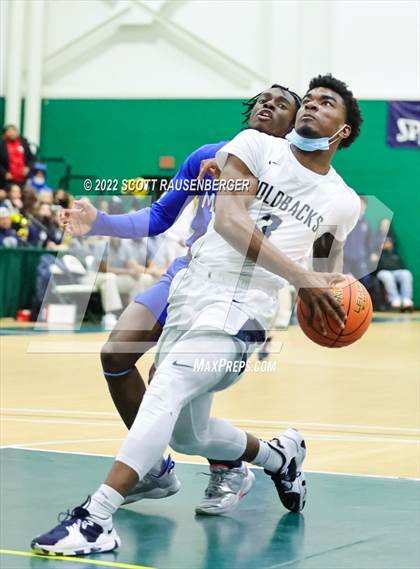 Thumbnail 3 in Newburgh Free Academy vs. Middletown photogallery.