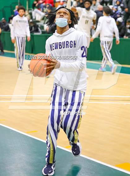 Thumbnail 3 in Newburgh Free Academy vs. Middletown photogallery.