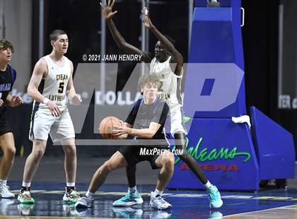 Thumbnail 2 in Bingham @ Crean Lutheran (Tarkanian Classic) photogallery.