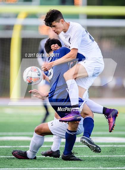 Thumbnail 2 in Squalicum vs Lynnwood photogallery.