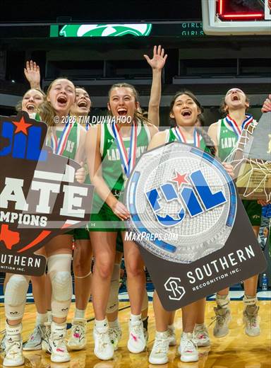 Central Heights vs. Wall (UIL 3A D2 Girls Basketball Medal Ceremony)