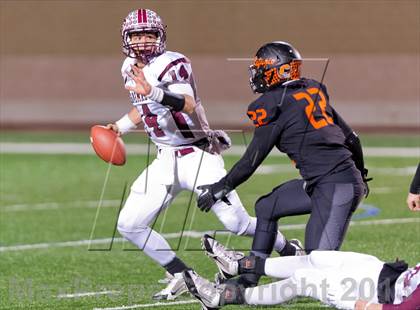 Thumbnail 3 in East Bernard vs. Refugio (UIL 2A Semifinal playoffs) photogallery.